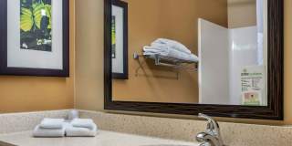 Tampa - North Airport Gallery 1