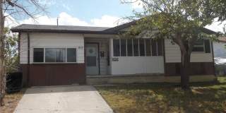 910 San Antonio Street Gallery 1