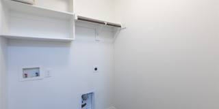 905 Silverbell Street Gallery 18