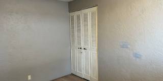 3 bedroom 1.5 bathroom duplex Gallery 22