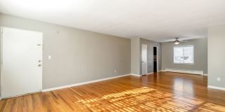 Uptown Lake Oswego Gallery 22