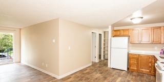 Creekside Commons Gallery 21