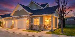 Beautiful Riverton Townhome in Gated Community! Gallery 1