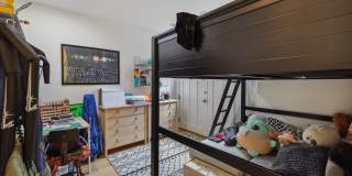 OPEN HOUSE: Thursday (7/2) 4:00pm-4:30pm. Stunning 3-Level Single Family Home with Modern Touches and Stunning Views in Bernal Heights (28 Montcalm Street) Gallery 47