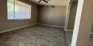 Single family home, 2 car garage Gallery 4