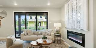 End Unit Luxury Townhome for Lease at the Courtyards at Hidden Crest - 6931 NE 132nd Way Gallery 5