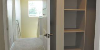 Chic artist-style lofts home with 3 bed 2.5 bath near Boise Greenbelt. Gallery 22