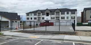 Short term lease available flexible end date Gallery 34