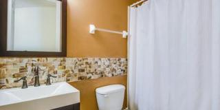 Single story 4 bedroom home in the quiet gated community of Bellalago. Gallery 13