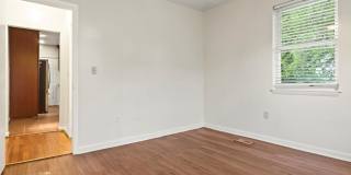 Spacious home with alot of yard space Gallery 14
