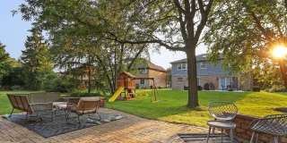 196 Rosedale Court Gallery 37