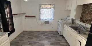 1711 W Groesbeck Street Gallery 3