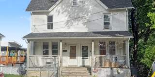 516 4th Street Gallery 1