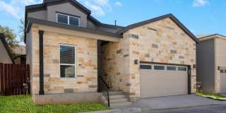 4-BEDROOM LUXURY HOME Gallery 1