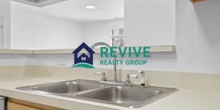 15715 Parkway Lane Gallery 8