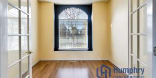 Beautiful home in Columbia Village Gallery 10