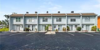 1123 SW 48th Terrace Gallery 1