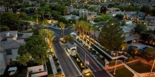 304 N Royal Ascot Drive Gallery 75