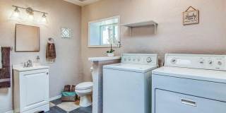 221 HADLOCK Street unit: B Gallery 12