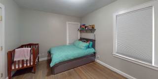 Gorgeous 4-Bed 2-Bath in Beaver Hills Gallery 14