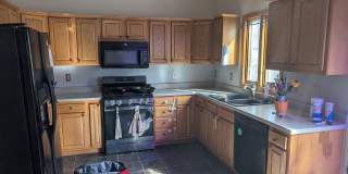 Spacious 4BR House in Des Moines Gallery 1