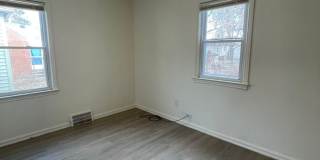 Bright & Airy 3-Bedroom Bungalow-Move-In Ready! Gallery 9