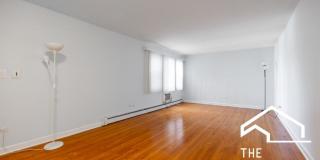 1643 West Sherwin Ave. Gallery 3