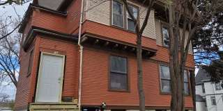 113 W Division St. #3 Gallery 1