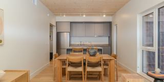 517 W Main Street Gallery 33