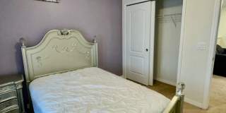 Spacious 5-Bed / 4.5-Bath Townhome w/ Private Pool & Sundeck in Gated Oakmont at Solterra Near Disney Gallery 29