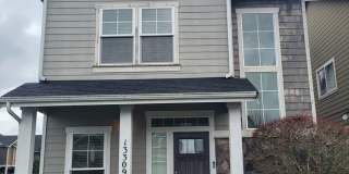 **$200 Move In Special**Beautiful 3 Bed 2.5 Bath 3 story home in South Hill Puyallup Gallery 1