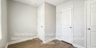 2408 Hart St Gallery 14