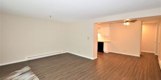 RENOVATED APARTMENT WITH IN-UNIT WASHER-DRYER & GARAGE PARKING! Gallery 9