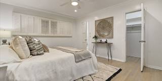 852 11th St Gallery 22