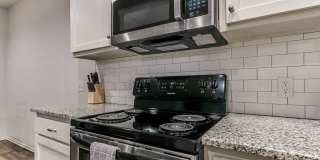 Modern 3BR/2BA Duplex | All Utilities Included | Downtown Edmond Gallery 15