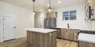 2-bedroom, 2.5-bathroom apartment built in 2024 Gallery 39