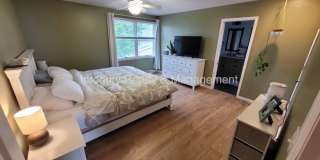 4 Bed/3.5 Bath, 3306 Sqft - 10074 E Lake Dr. Gallery 21