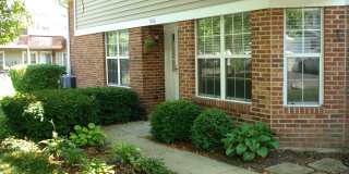 906 West Happfield Drive Arlington Heights Gallery 1