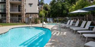 Avalon Thousand Oaks Plaza Gallery 21