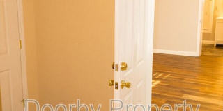1711 Ashton St Gallery 25