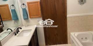 536 Lake Cove Court Gallery 9