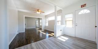 1108 11th Ave. SE Gallery 1