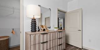 Pringle Square Gallery 11