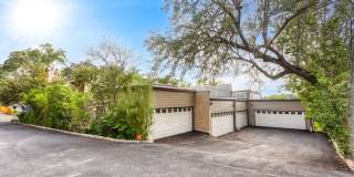 ALAMO HEIGHTS  |  TOWNHOME  |  REMODELED  |  HUGE TERRACE Gallery 4