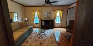 BEAUTIFUL FULLY FURNISHED HOME IN LAKE SHORES Gallery 5