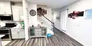 Room in 4 Bedroom Home at Arbor Vista Dr Gallery 11