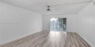 8513 Old Country Manor Gallery 1