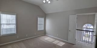 Room in 4 Bedroom House at 102 College Ave Gallery 18