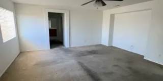 Beautifully designed stunning 5-bedroom, 3-bathroom home Gallery 27