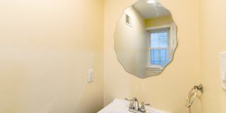 2134 Sears Street Gallery 15